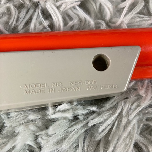 Original NES Nintendo Zapper Gun 1985 - Picture 4 of 5